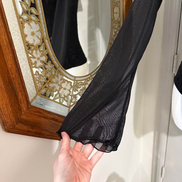 VTG Y2K Hani Black Sparkly Swirl Pattern Beaded Faux Wrap Bell Sleeve Whimsy Top - Picture 3 of 8